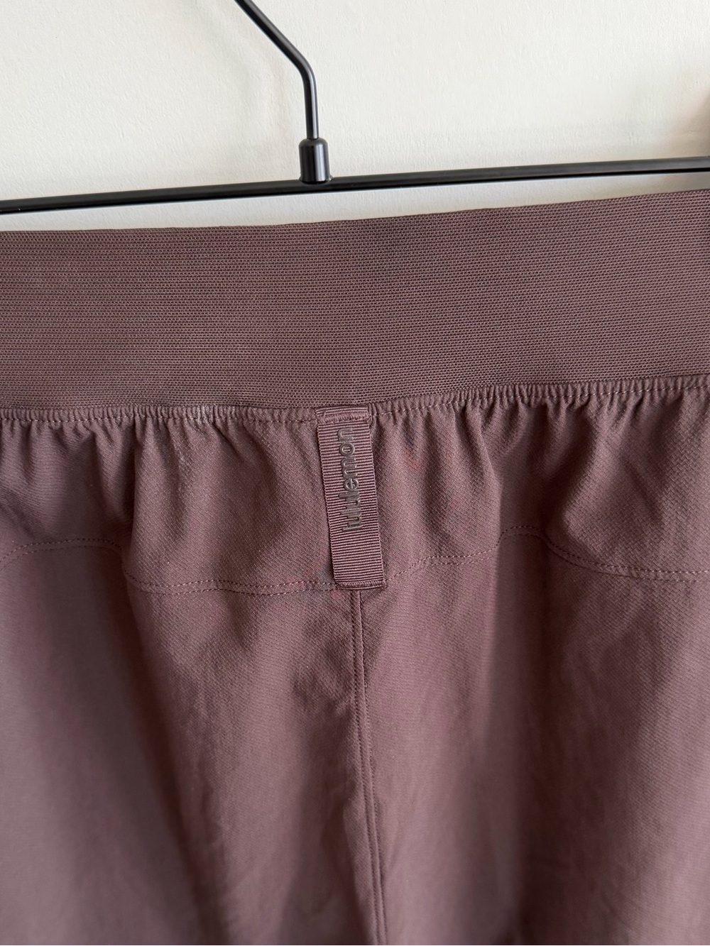 LULULEMON License to Train High Rise Short 4” in Espresso - Picture 9 of 13